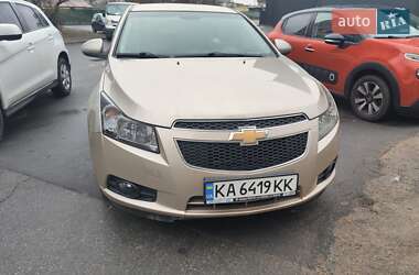 Седан Chevrolet Cruze 2010 в Києві