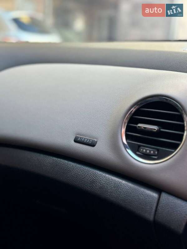 Седан Chevrolet Cruze 2014 в Івано-Франківську