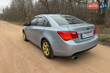 Седан Chevrolet Cruze 2010 в Коростене