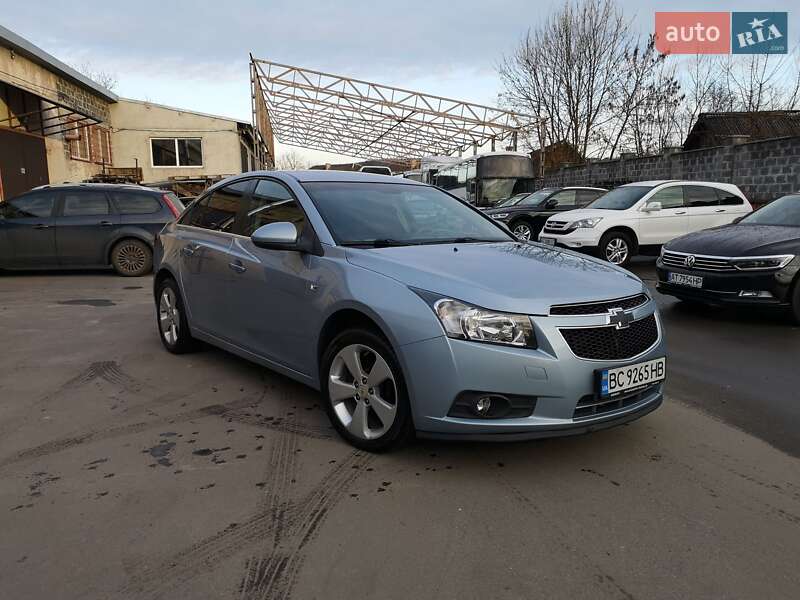 Седан Chevrolet Cruze 2010 в Калуше