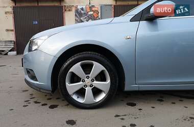 Седан Chevrolet Cruze 2010 в 