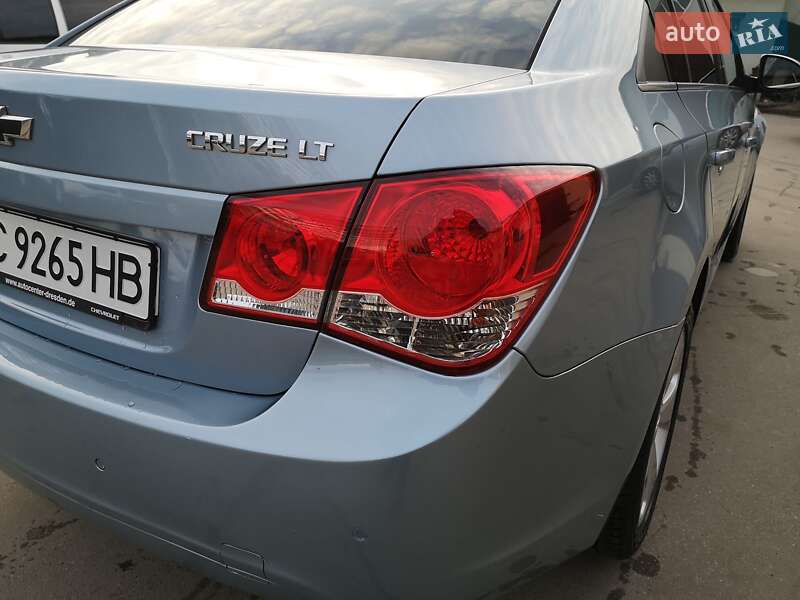 Седан Chevrolet Cruze 2010 в Калуше