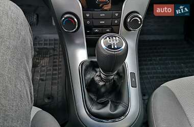 Седан Chevrolet Cruze 2010 в 