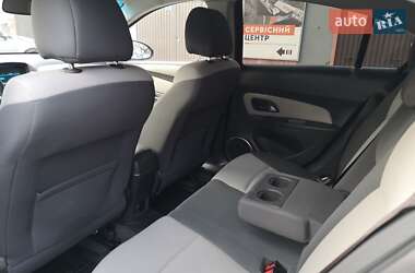 Седан Chevrolet Cruze 2010 в 