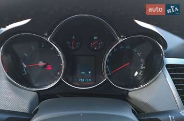 Седан Chevrolet Cruze 2010 в 