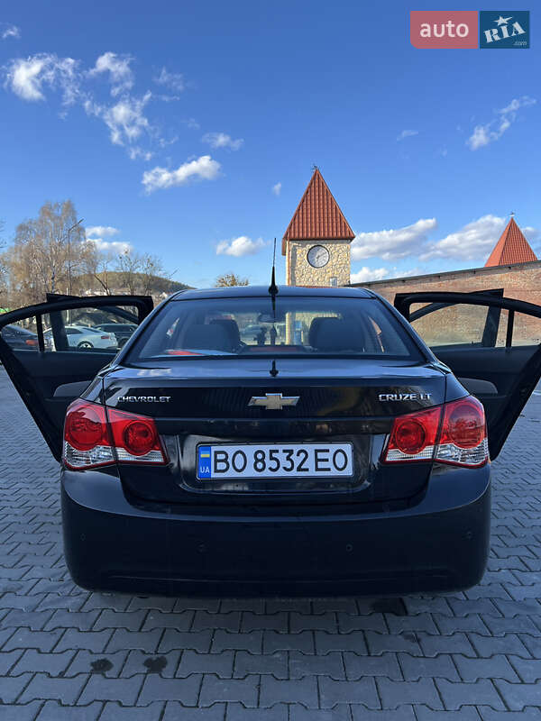 Седан Chevrolet Cruze 2010 в Бережанах