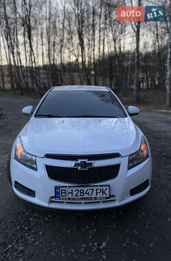 Седан Chevrolet Cruze 2011 в Волочиську