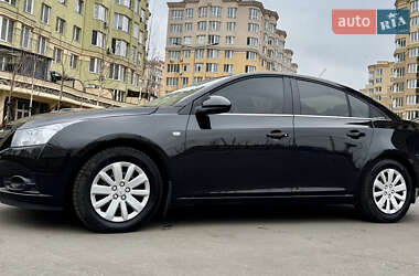 Седан Chevrolet Cruze 2011 в Києві