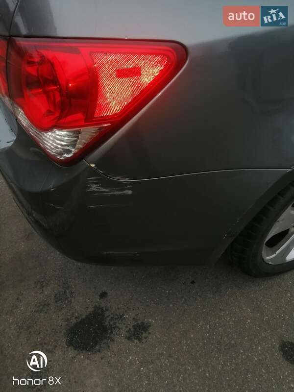 Седан Chevrolet Cruze 2010 в Киеве