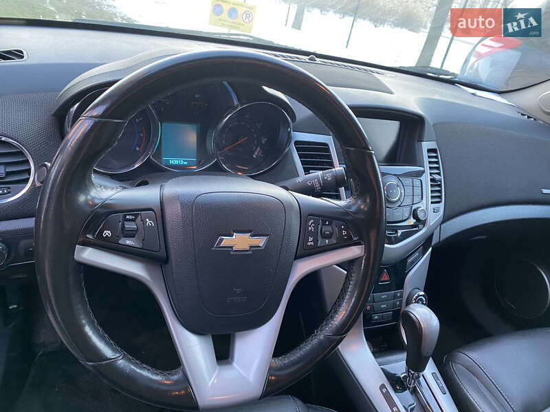 Седан Chevrolet Cruze 2015 в Киеве