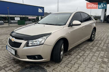 Седан Chevrolet Cruze 2011 в Києві