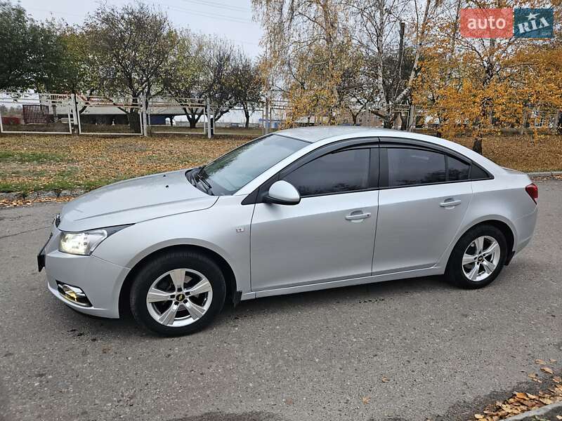 Седан Chevrolet Cruze 2012 в Харькове
