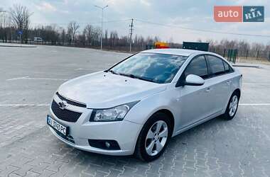 Седан Chevrolet Cruze 2011 в Буче