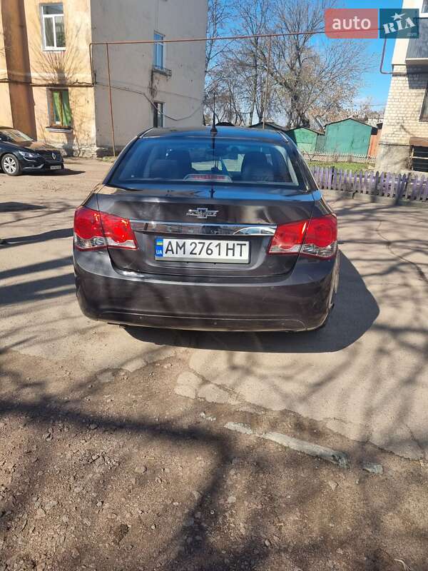Седан Chevrolet Cruze 2014 в Коростені