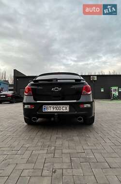 Хэтчбек Chevrolet Cruze 2011 в 