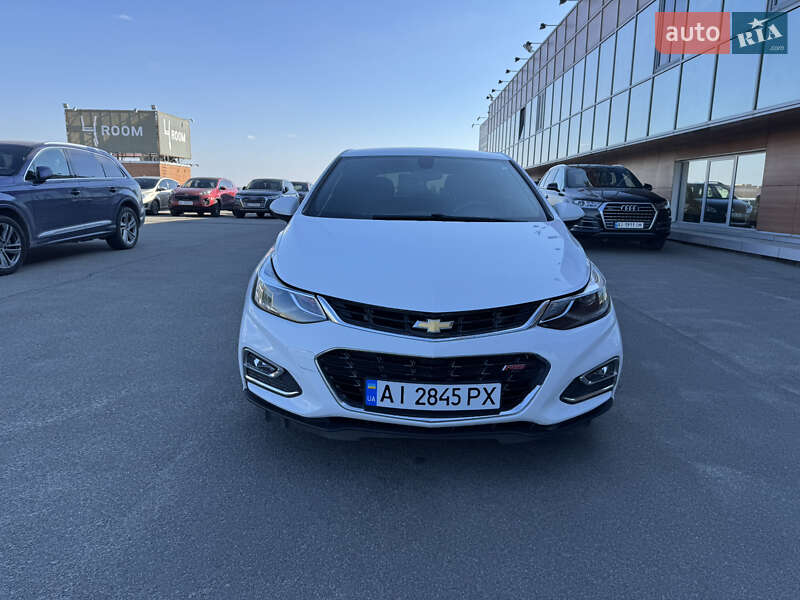 Хэтчбек Chevrolet Cruze 2017 в Софиевской Борщаговке