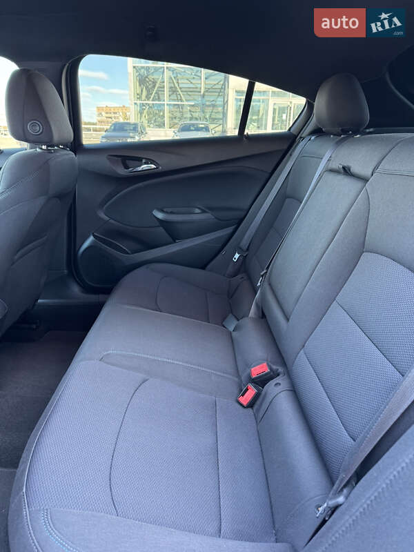 Хэтчбек Chevrolet Cruze 2017 в Софиевской Борщаговке