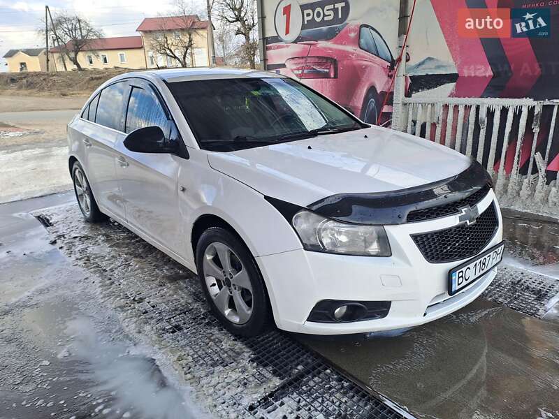 Седан Chevrolet Cruze 2009 в Мостиській