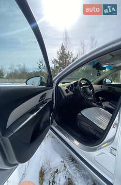 Седан Chevrolet Cruze 2010 в 