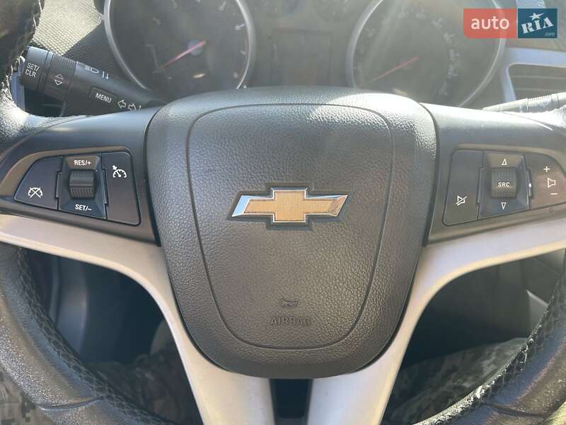 Седан Chevrolet Cruze 2012 в Житомирі