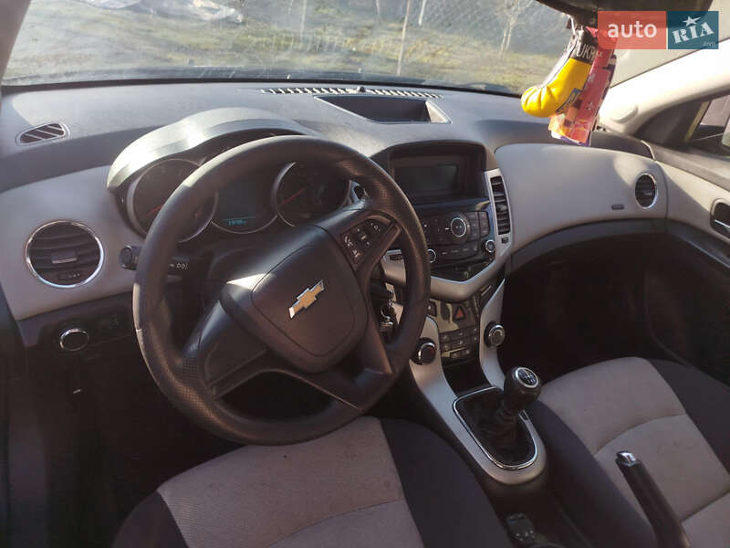 Седан Chevrolet Cruze 2012 в Гоще фото 2 Седан Chevrolet Cruze 2012 в Гоще