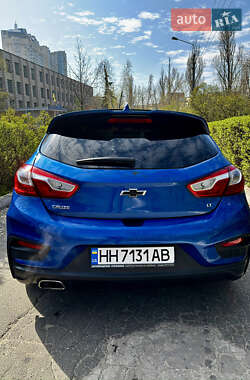 Хэтчбек Chevrolet Cruze 2017 в 
