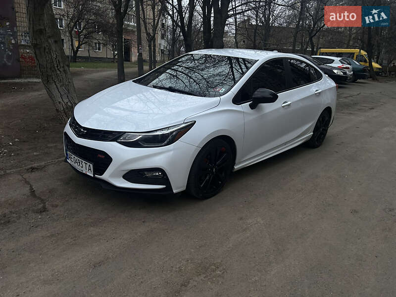 Седан Chevrolet Cruze 2018 в Кривом Роге