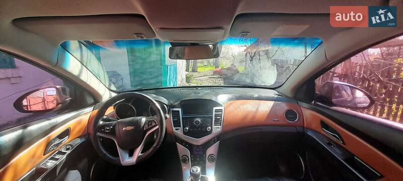 Седан Chevrolet Cruze 2012 в 