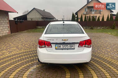 Седан Chevrolet Cruze 2011 в 