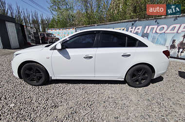 Седан Chevrolet Cruze 2011 в 