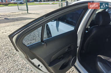 Седан Chevrolet Cruze 2011 в 
