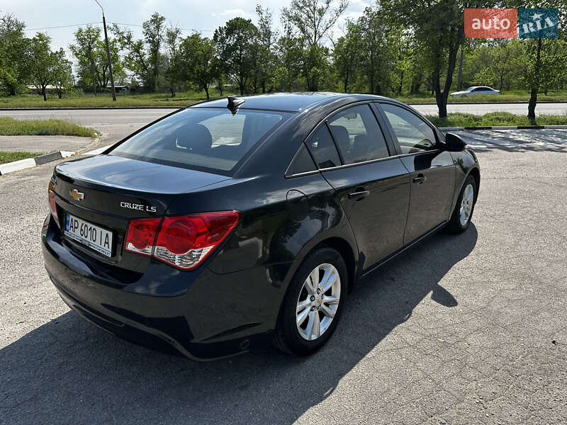 Седан Chevrolet Cruze 2014 в 