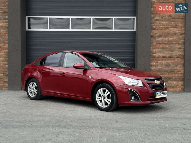 Седан Chevrolet Cruze 2013 в Черновцах