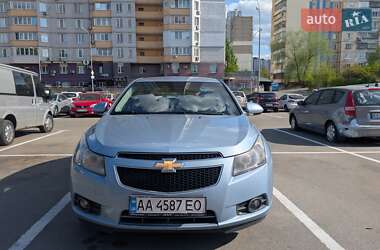 Седан Chevrolet Cruze 2011 в Киеве