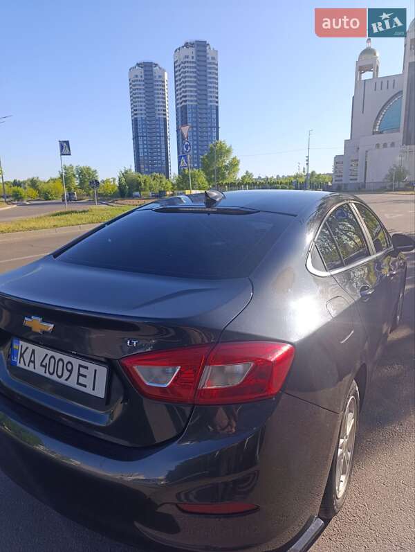 Седан Chevrolet Cruze 2016 в Киеве