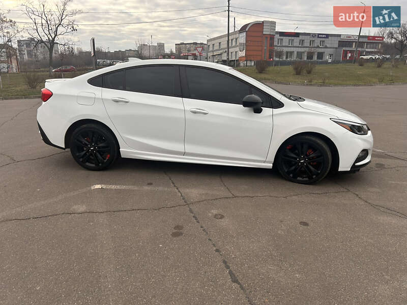 Седан Chevrolet Cruze 2018 в Кривом Роге