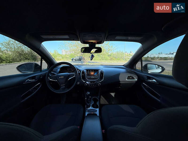 Седан Chevrolet Cruze 2018 в Кривом Роге