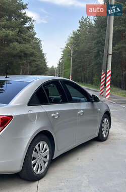 Седан Chevrolet Cruze 2012 в 