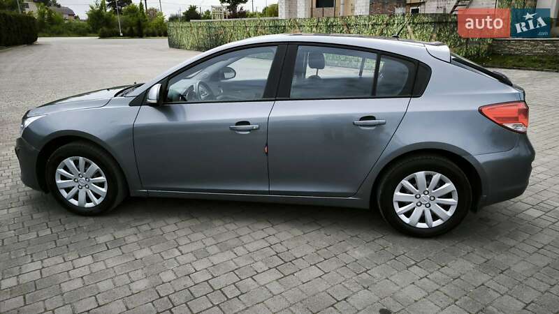 Хетчбек Chevrolet Cruze 2014 в Львові