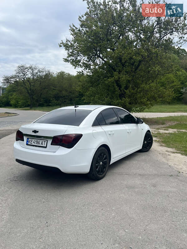 Седан Chevrolet Cruze 2011 в Днепре