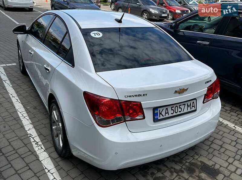 Седан Chevrolet Cruze 2012 в Киеве