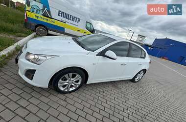 Хетчбек Chevrolet Cruze 2012 в 