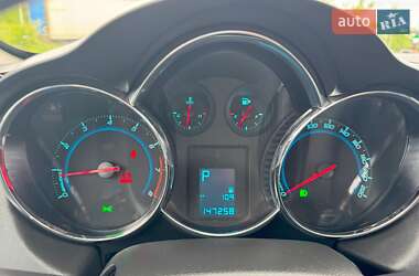 Хетчбек Chevrolet Cruze 2012 в 