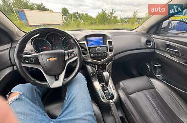 Хетчбек Chevrolet Cruze 2012 в 