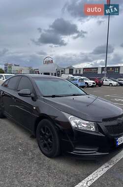 Седан Chevrolet Cruze 2009 в Києві