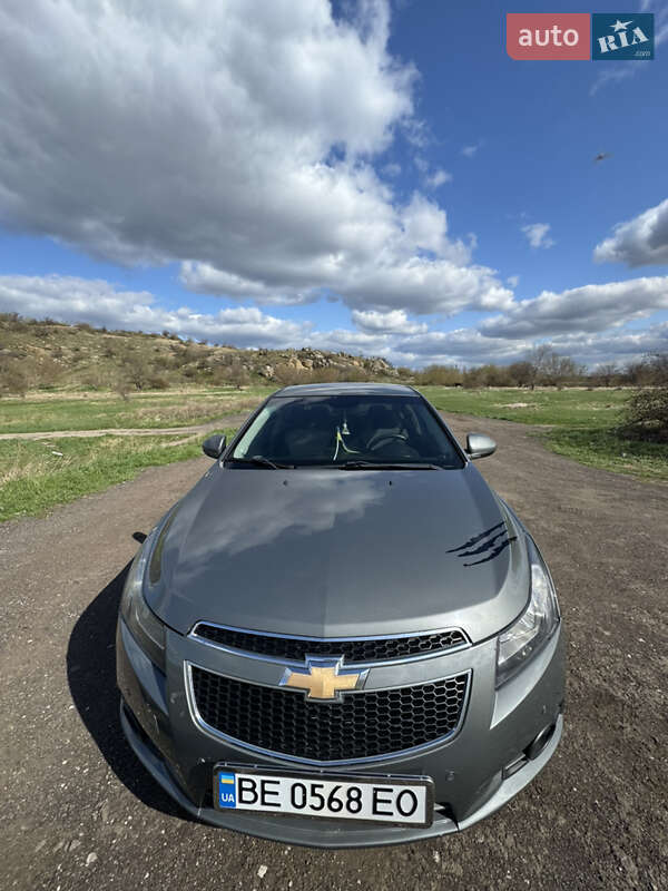 Седан Chevrolet Cruze 2011 в Южноукраинске