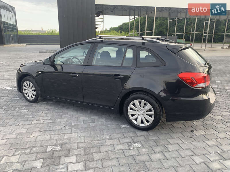 Универсал Chevrolet Cruze 2012 в Каменец-Подольском