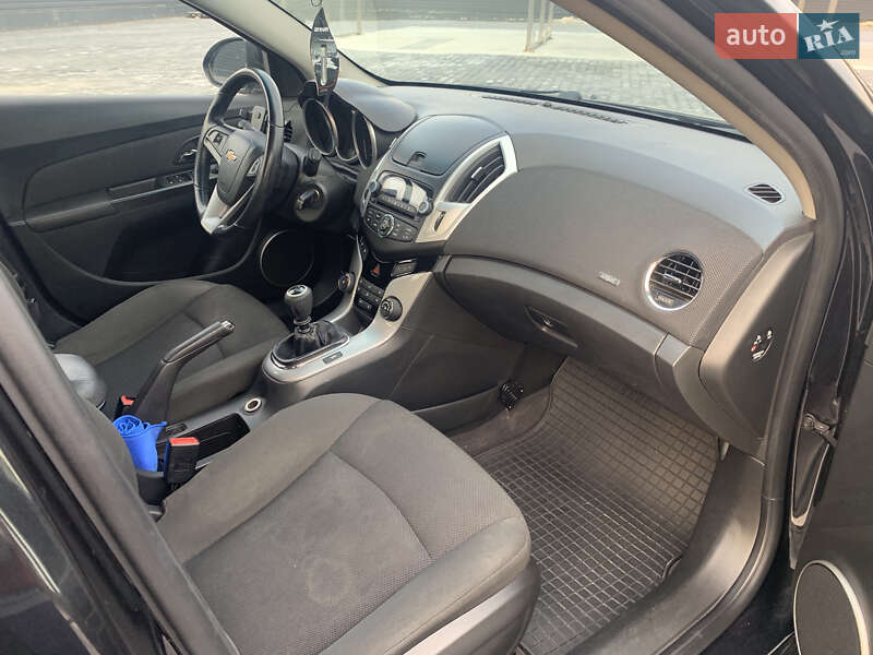 Универсал Chevrolet Cruze 2012 в Каменец-Подольском