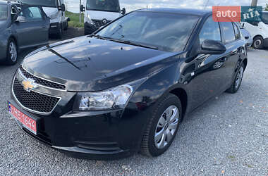 Хетчбек Chevrolet Cruze 2012 в 