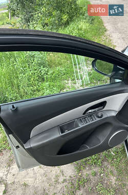 Седан Chevrolet Cruze 2010 в 